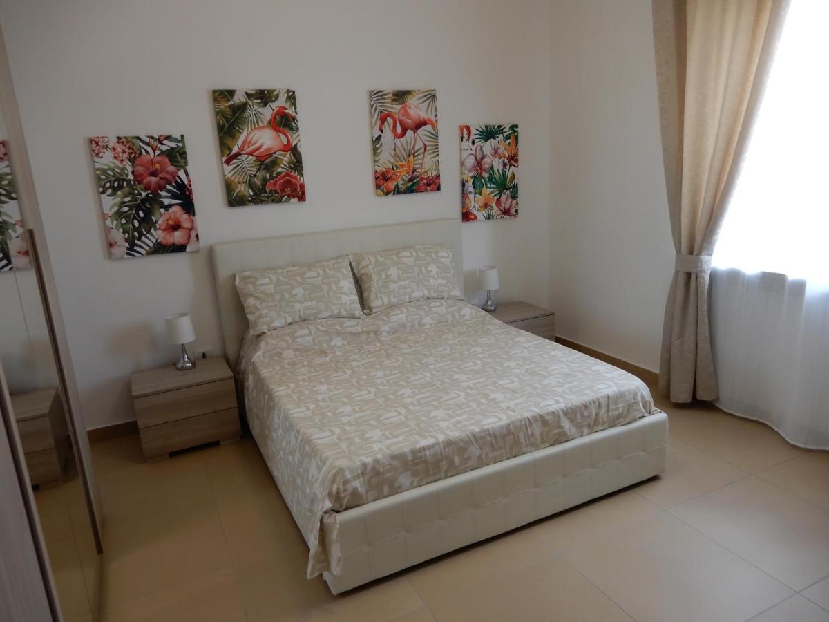 Caserta Royale Apartment Luaran gambar