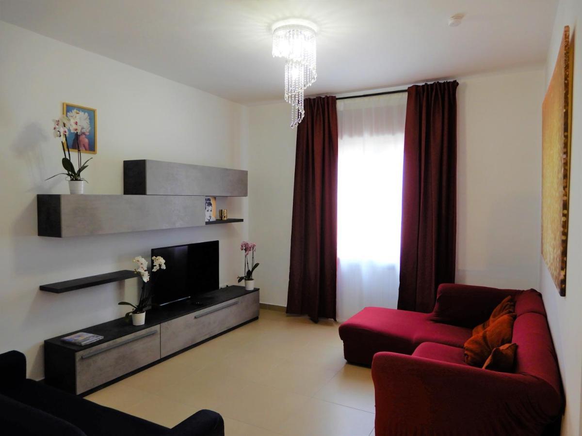 Caserta Royale Apartment Luaran gambar