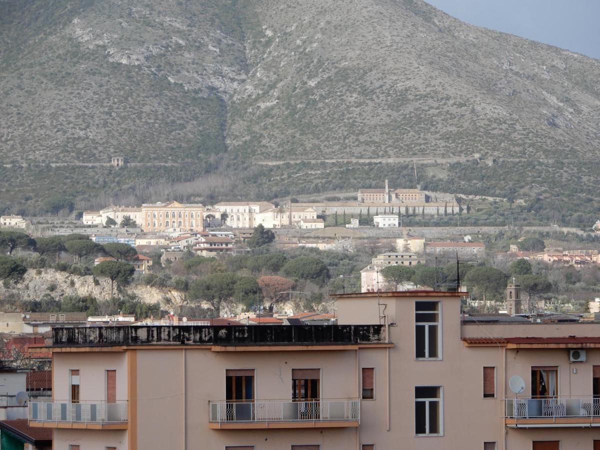 Caserta Royale Apartment Luaran gambar
