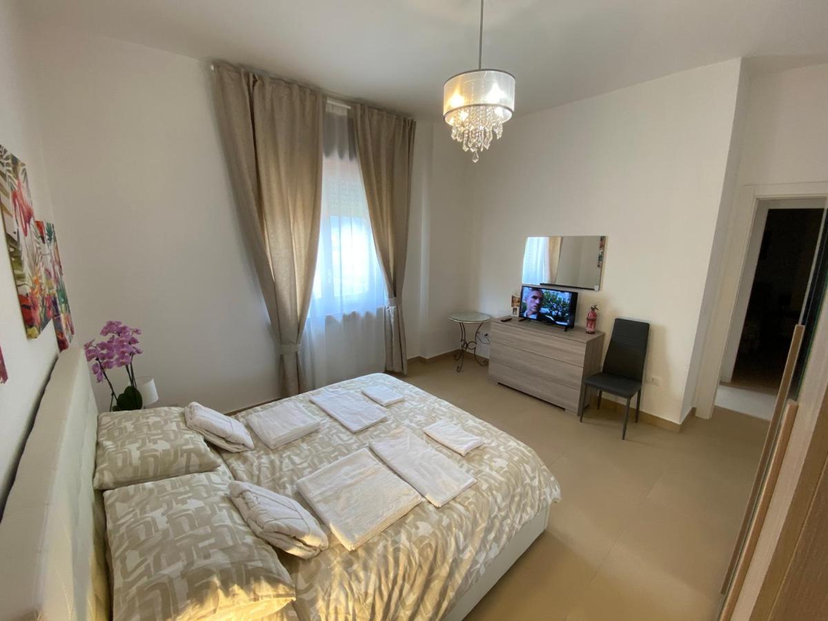 Caserta Royale Apartment Luaran gambar